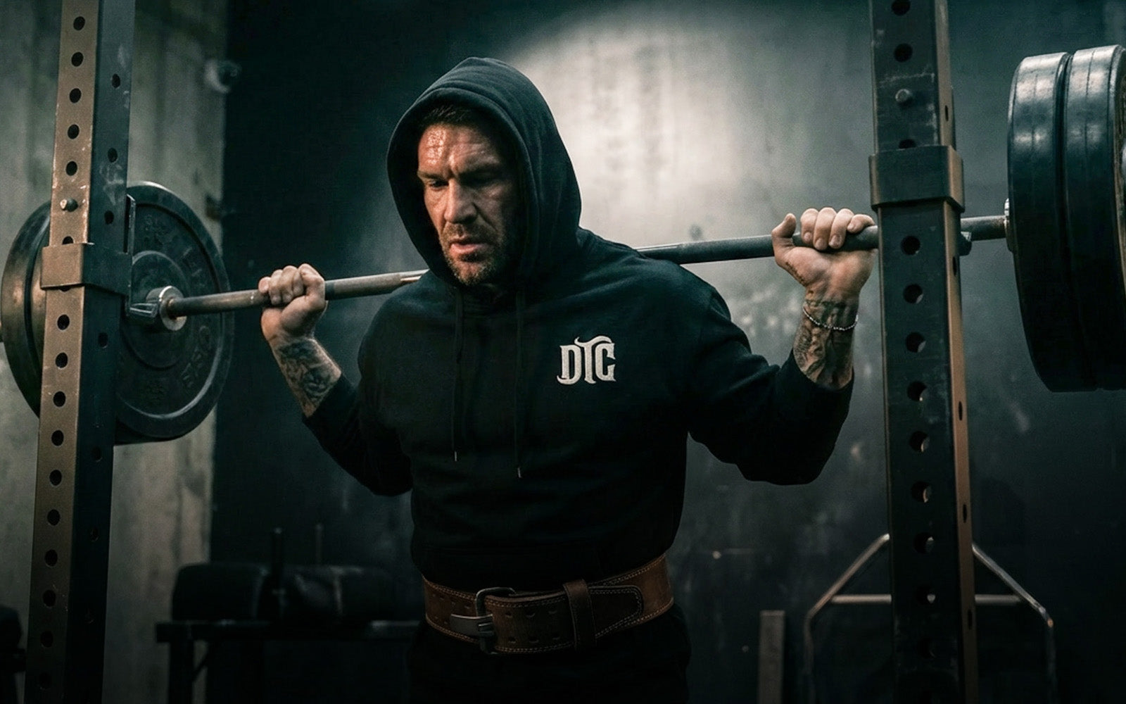 THE ATHLETE’S GUIDE TO FUELING: CARBS, FATS & PROTEIN FOR STRENGTH + ENDURANCE